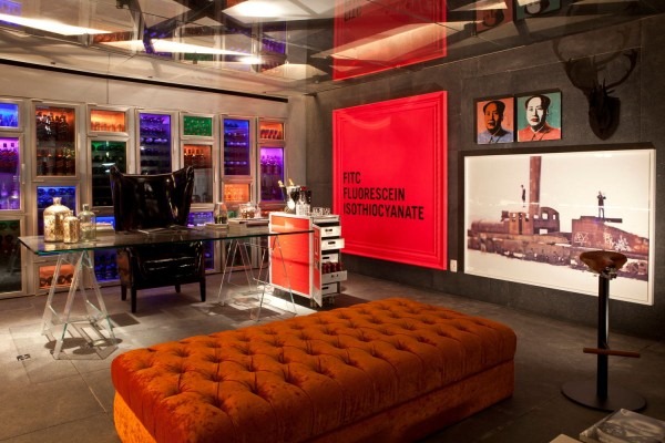 [Lounge-Garagem-por-Fernanda-Marques-foto-Demian-Golovaty-IV-600x400%255B3%255D.jpg]