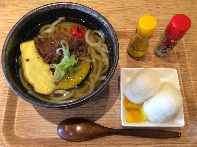 華鶴和牛うどんセット800円