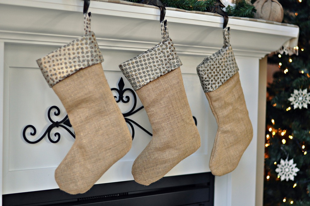 [Burlap-and-Gold-Stockings-from-Decor%255B2%255D.jpg]