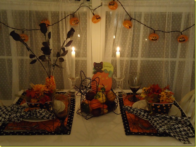 Sunroom Halloween 2011 039