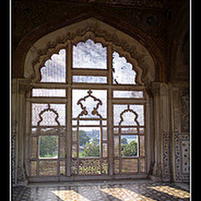 Arch Inside Lahore Fort , Source: http://www.flickr.com/photos/14083990@N02/3016714831 3016714831.jpg
