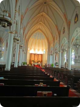 5-inside-chruch