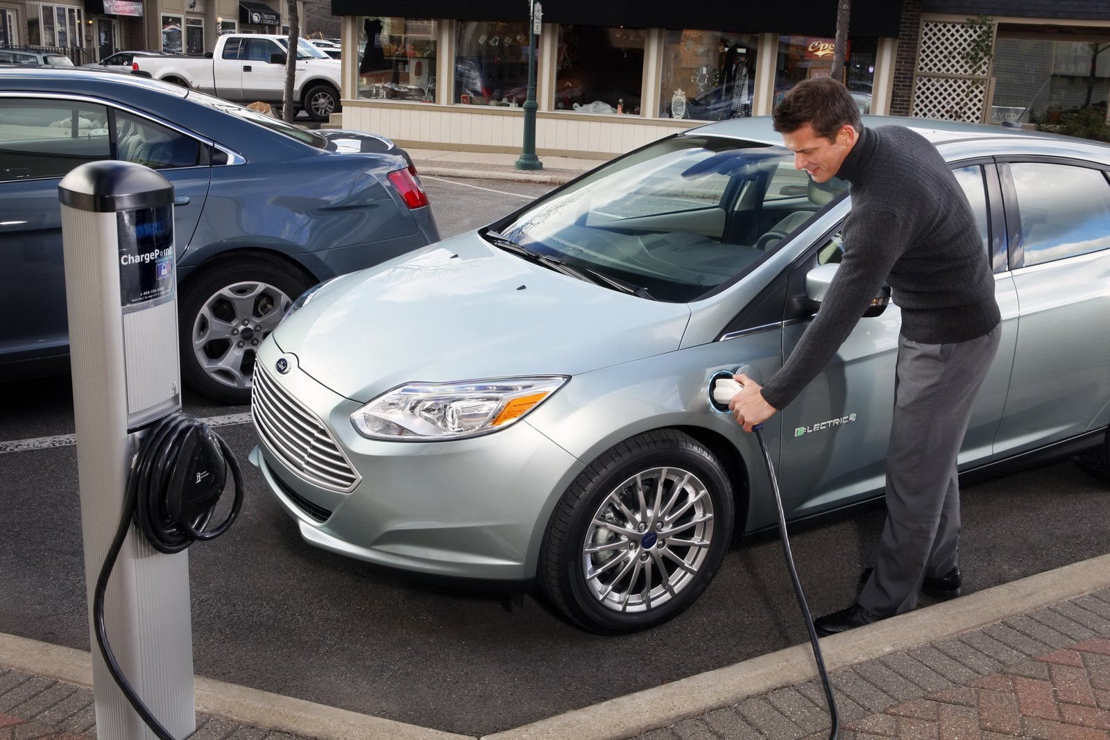 [Ford-Focus-Electric%255B2%255D.jpg]
