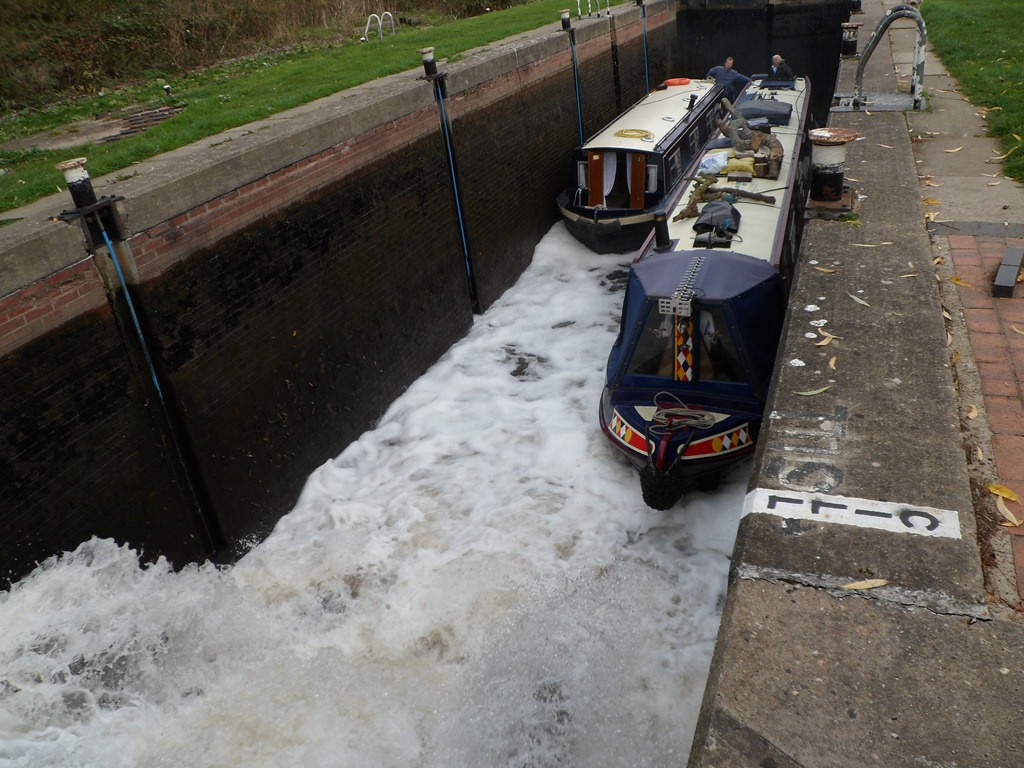 [SAM_0054%2520Kegworth%2520Deep%2520Lock%255B5%255D.jpg]