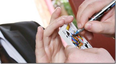 close-up-card-magician