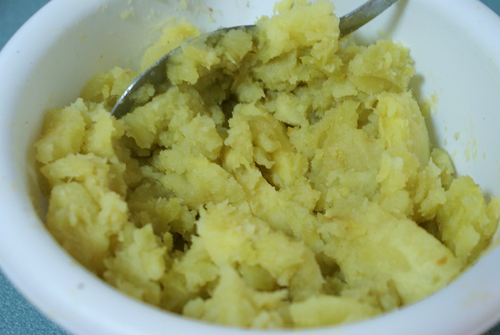 [MaggieLamarre-sweetpotatoes%255B5%255D.jpg]