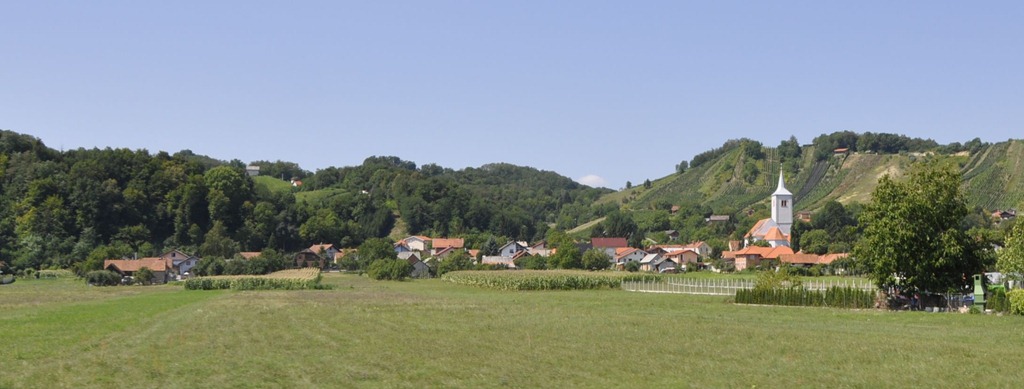 [035-village%2520Croatie%2520cestina%255B5%255D.jpg]