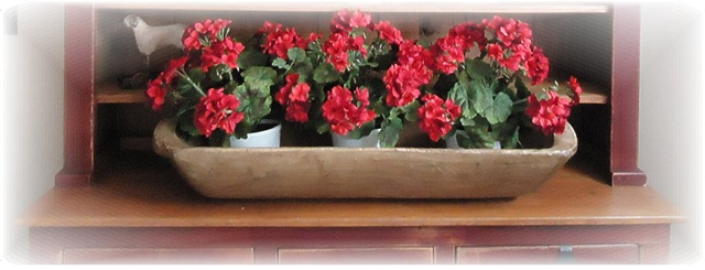 [Trencher%2520with%2520geraniums%255B4%255D.jpg]