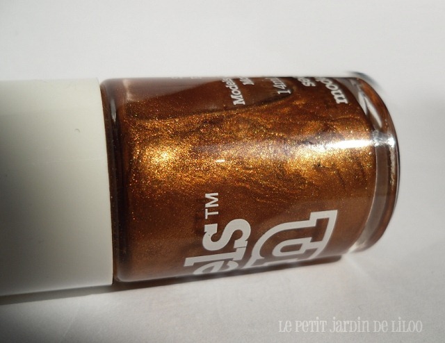 002-models-own-bronze-rage-nail-polish-swatch-review