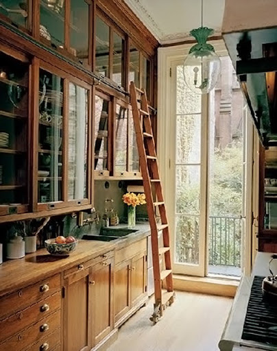 Another great kitchen ladder. (Pinterest)