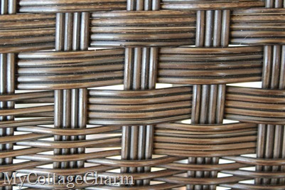 upclose shot of my wicker chair...you can even see the dust!