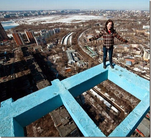 roofers_not_afraid_of_heights_30