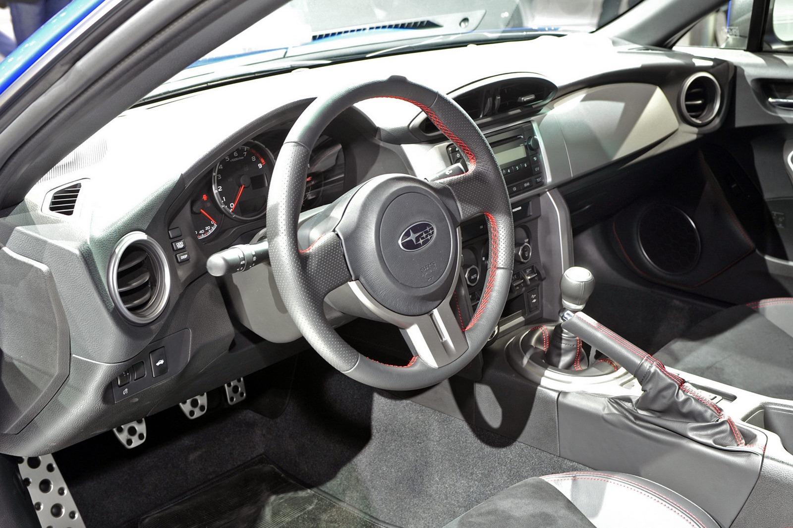 [Subaru-2012-Geneva-Motor-Show-6%255B2%255D.jpg]