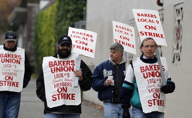 [ho%2520ho%2520strikers%255B33%255D.jpg]