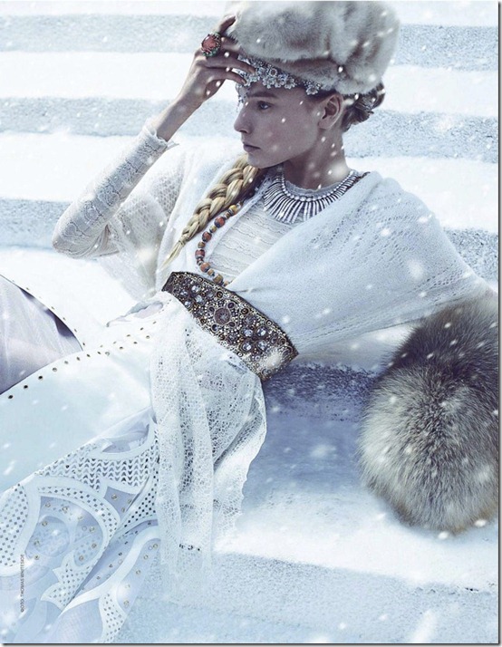 tatler-rus-dec2011-1