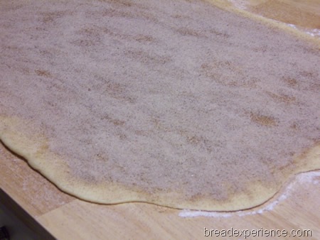 [cinnamon-pull-apart-bread%2520025.jpg]