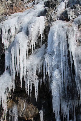 Combine that with below freezing temperatures and presto!  You have a masterpiece!