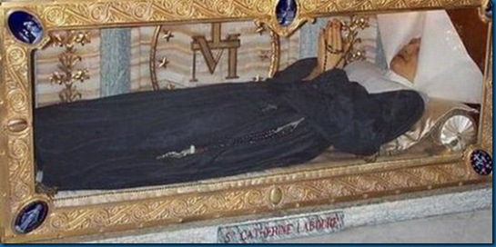 Jenazah jenazah yang di awetkan 12 Jenazah jenazah yang di awetkan 12