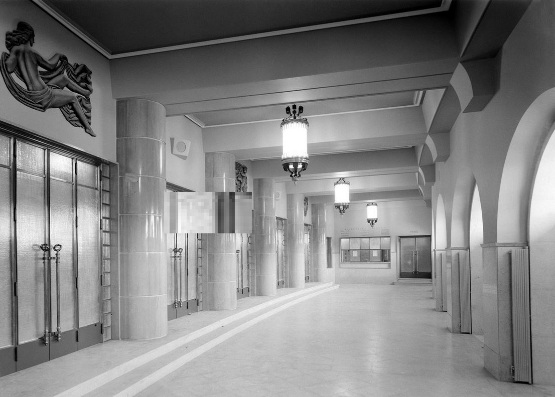 [Cinema-Monumental.315.jpg]