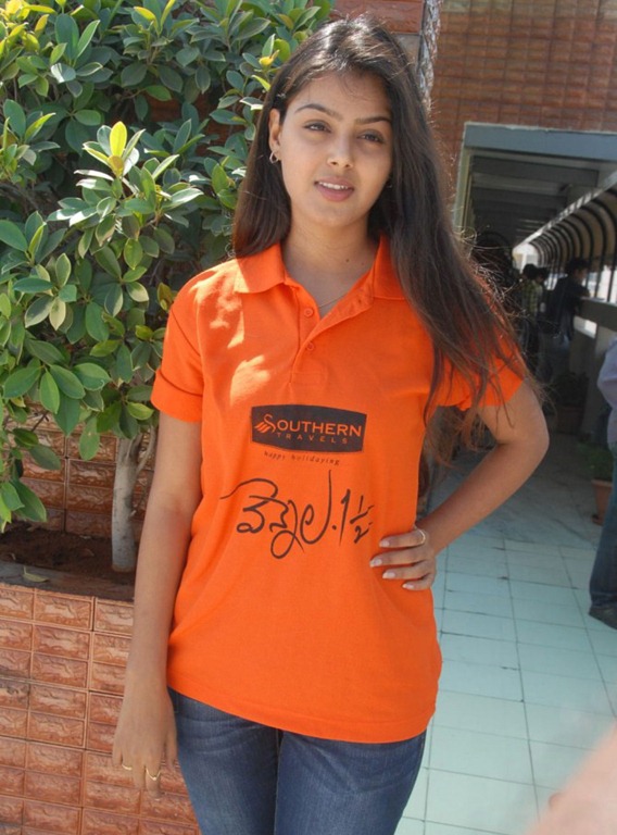 [monal_gajjar_photo_shoot3%255B3%255D.jpg]