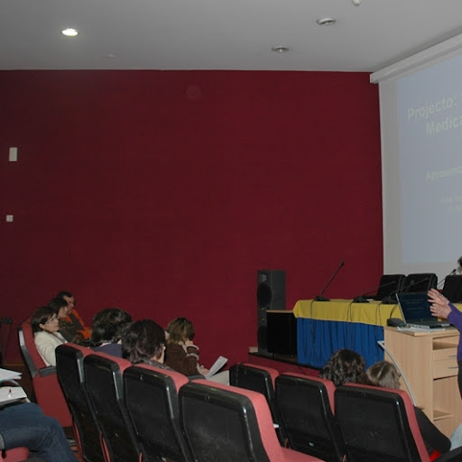 Conselho Local de Acção Social (CLAS) de Santa Comba Dão promove
criação de Banco de Medicamentos