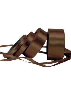 Top off your take-home leftovers' box with a silky elegant ribbon (This brown ribbon is from Kate's Paperie).