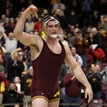 197: #12 Scott Schiller (Minnesota) dec #6 Mario Gonzalez (Illinois) 4-2. Photo by Mark Beshey.v