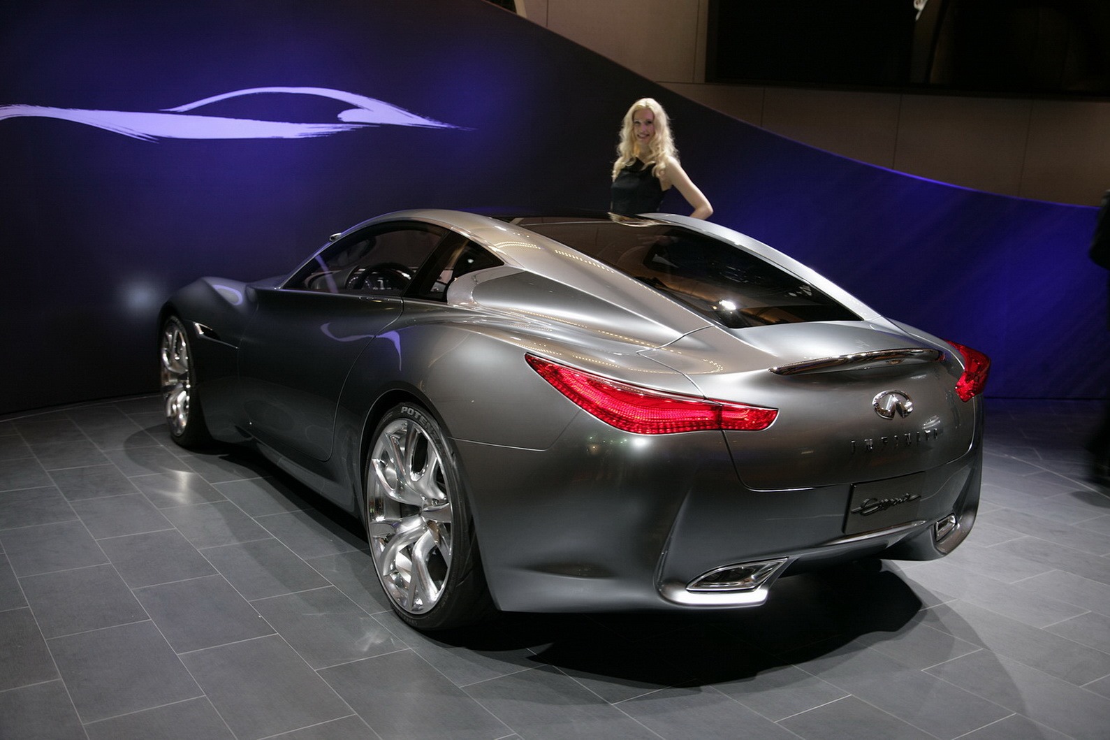 [Infiniti-Essence-Concept-3%255B2%255D.jpg]