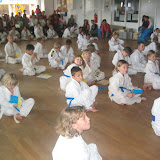 Zaterdag 7 juli organiseerde Spiortclub F en F weer haar halfjaarlijkse karate-examen voor jeugd en junioren Jeugd en junior karate examen juli 2007