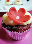 red velvet cupcakes