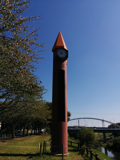 運河水辺公園の時計台
