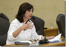 Márcia Maia participa de sessão plenária