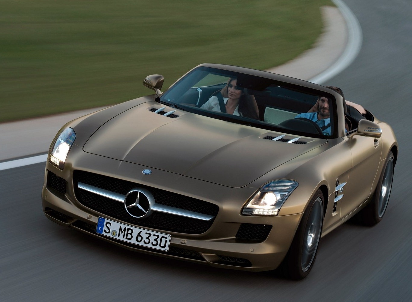[Mercedes-Benz-SLS_AMG_Roadster_2012_1600x1200_wallpaper_02%255B3%255D.jpg]
