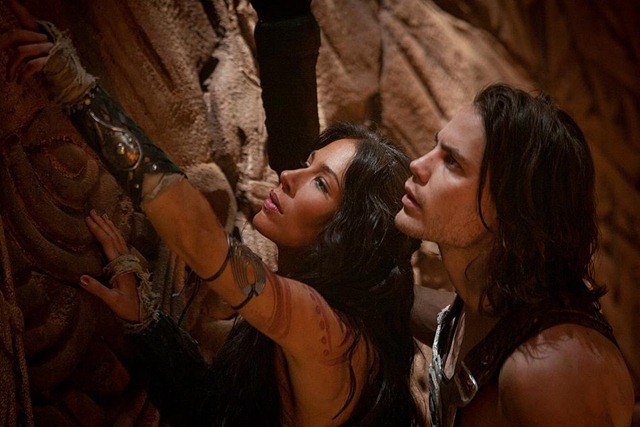 L to R: Dejah Thoris (Lynn Collins) and John Carter (Taylor Kitsch)