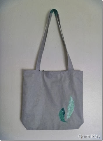 Feathers Tote