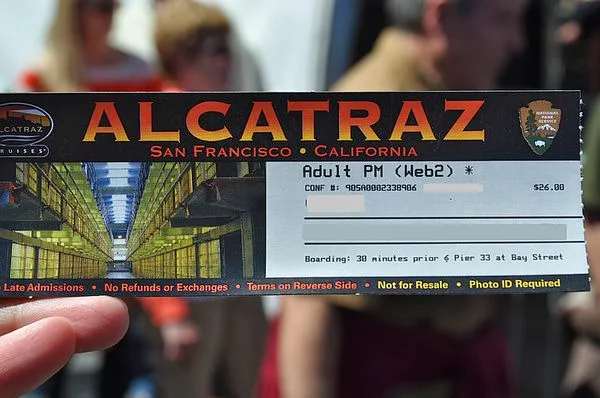通往Alcatraz 的船票