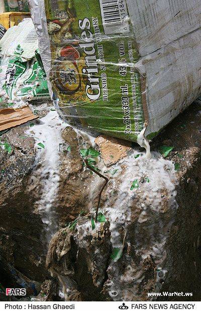 Daivam polum porukkilla ivanmaarodu: (EVEN GOD WILL NOT FORGIVE THESE PEOPLE........)