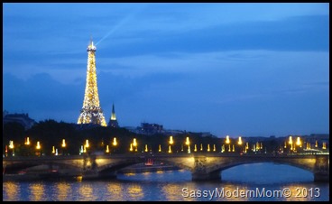 ParisByNight