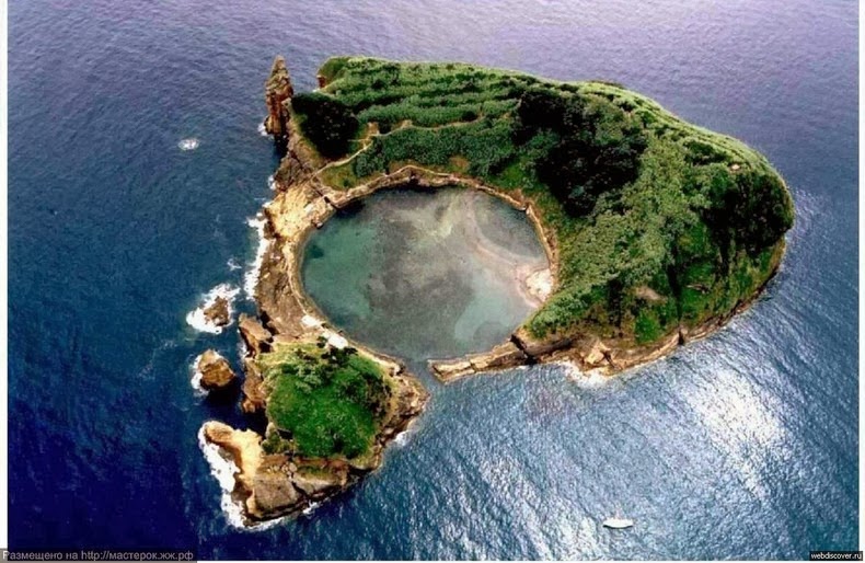 islet-villa-franca-5 islet-villa-franca-5