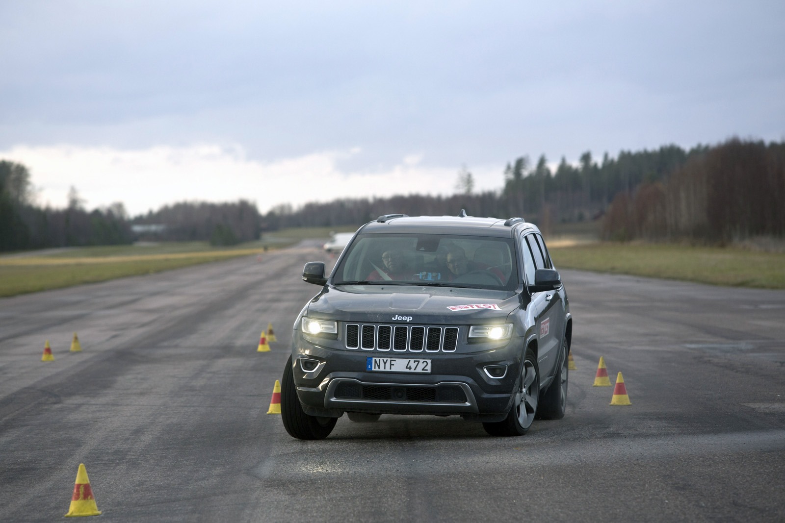 [Jeep-Grand-Cherokee-2014-moose-test%255B4%255D.jpg]