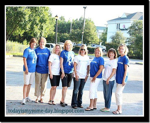 thrifting group shot thrifting group shot
