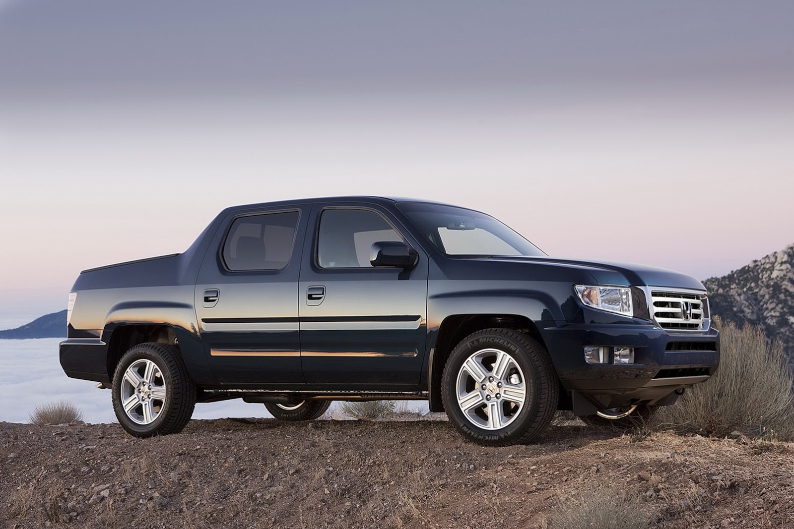 [2014_Honda_Ridgeline_RTL_01%255B2%255D.jpg]