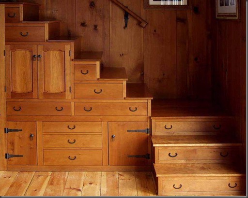 drawers-built-under-stair-storage2