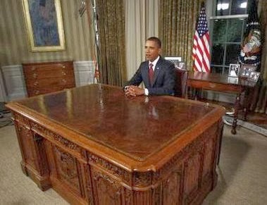 [Obama_Iraq_speech%252C_8_31_10_%2520with%2520very%2520clean%2520desk__1%255B4%255D.jpg]