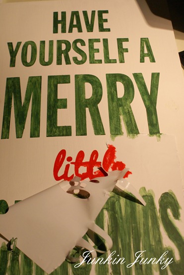 Merry Little Christmas sign at www.junkinjunky.blogspot.com