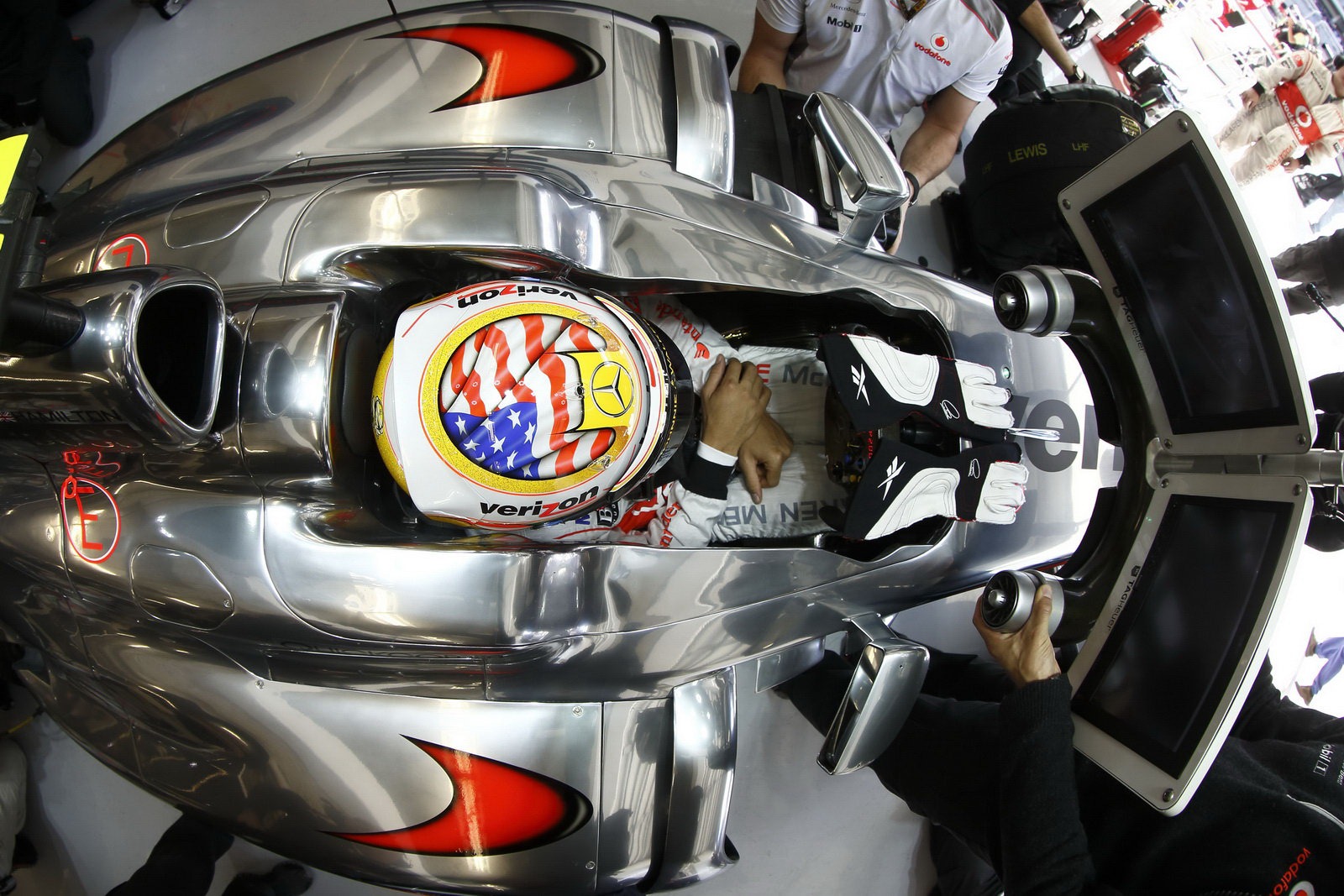 [F1-USA-McLaren-Hamilton-4%255B2%255D.jpg]
