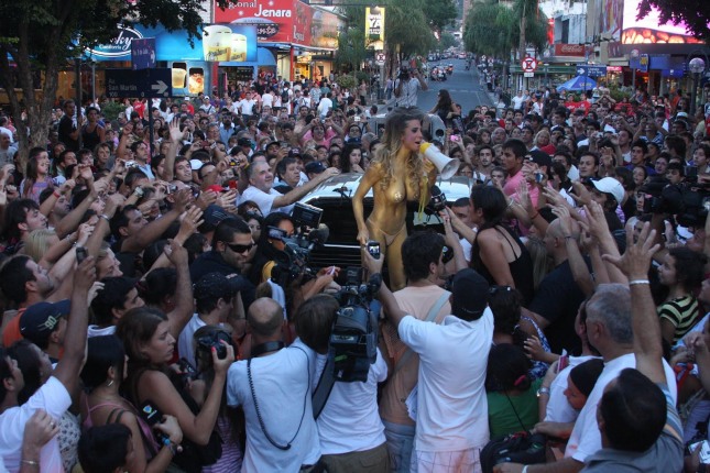Cinthia Fernandez Carlos Paz 2012