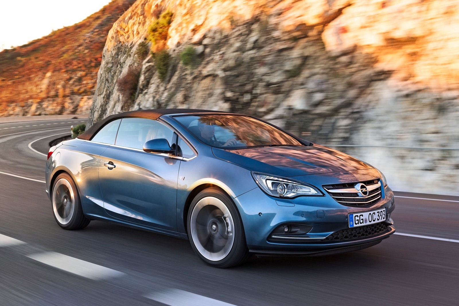 [Opel-Cascada-2%255B2%255D.jpg]