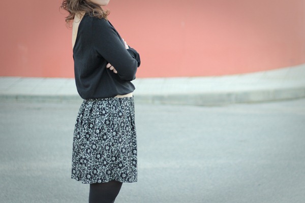 Massimo Dutti AW2012 | ExcessBaggageMode Jacquard Skirt, Open back sweater Massimo Dutti AW2012 | ExcessBaggageMode