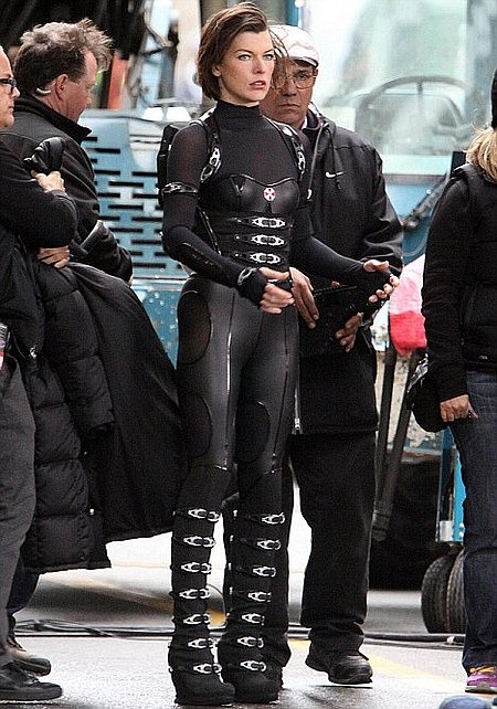 Milla Jovovich a Resident Evil Retribution forgatásán 01